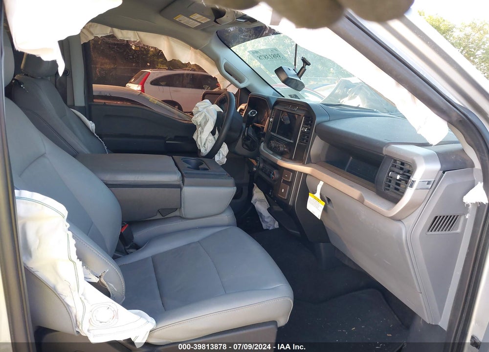 2022 FORD F-150 XL VIN: 1FTMF1C53NKE38357