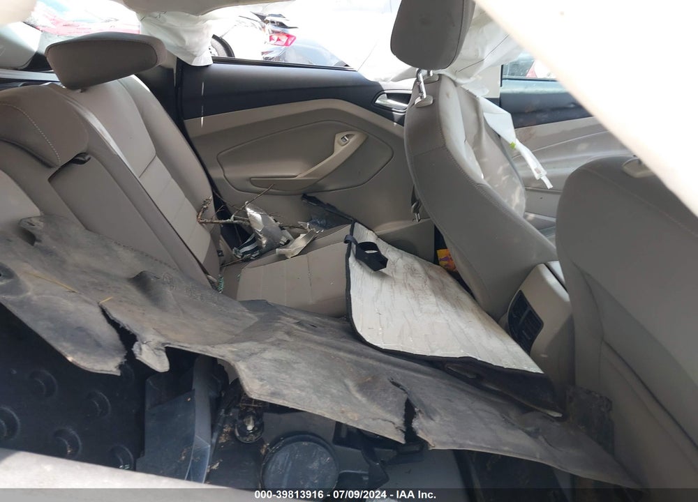 2014 FORD C-MAX VIN: 1FADP5AU2EL515637