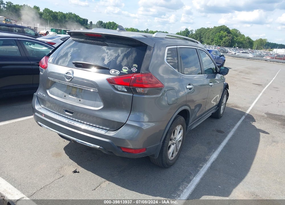 2018 NISSAN ROGUE S VIN: JN8AT2MT2JW469038