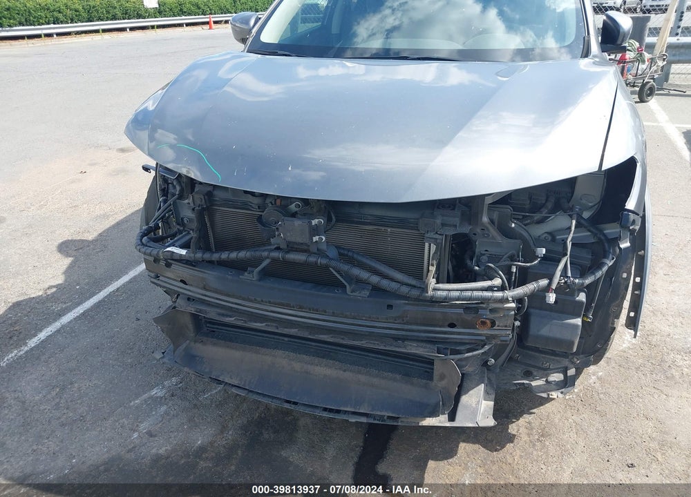 2018 NISSAN ROGUE S VIN: JN8AT2MT2JW469038