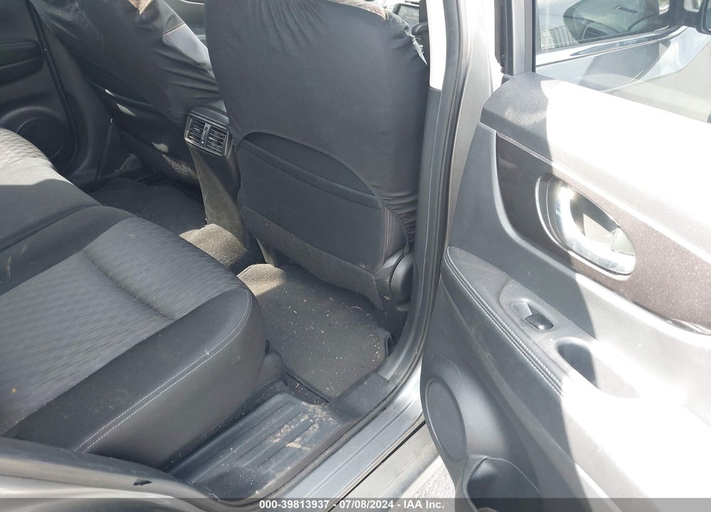 2018 NISSAN ROGUE S VIN: JN8AT2MT2JW469038