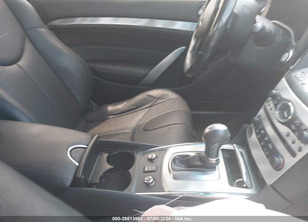 2014 INFINITI Q60 VIN: JN1CV6EL6EM131182