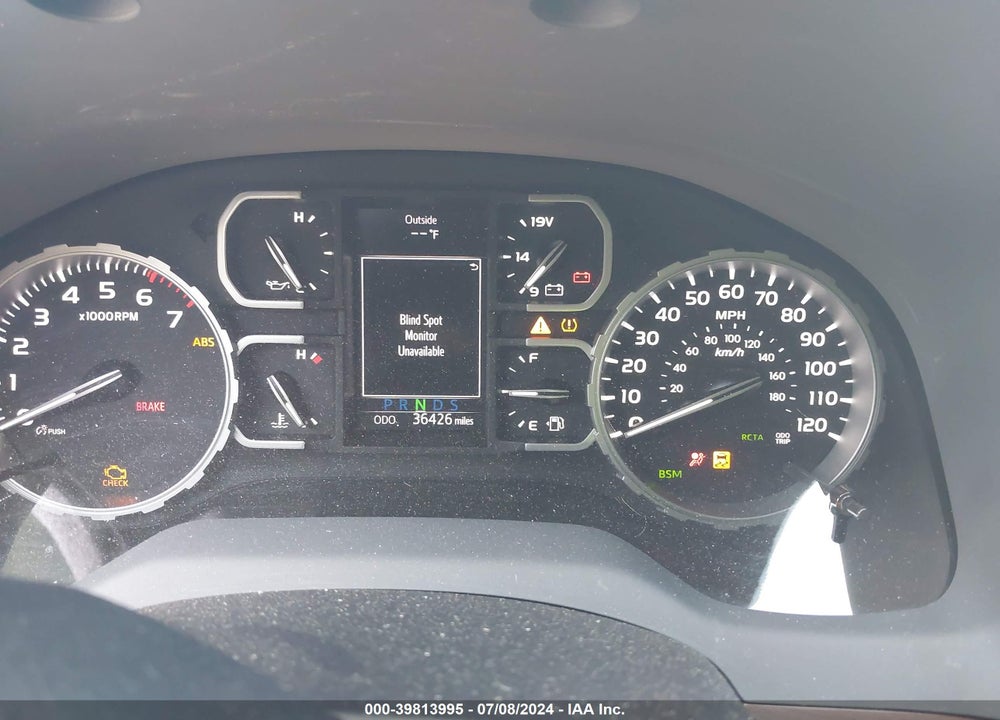 2018 TOYOTA TUNDRA LIMITED 5.7L V8 VIN: 5TFHY5F19JX757951