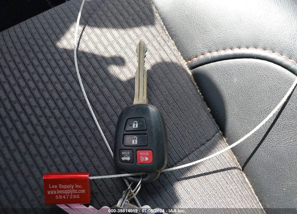 2016 TOYOTA CAMRY SE VIN: 4T1BF1FK9GU551130