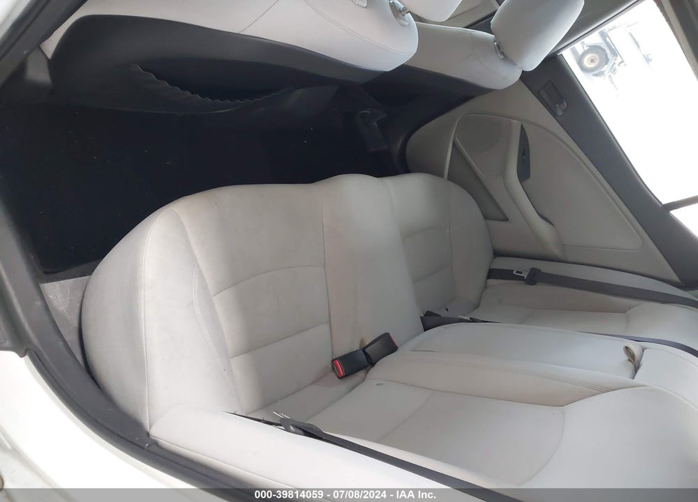 2015 KIA OPTIMA VIN: KNAGM4A77F5538824