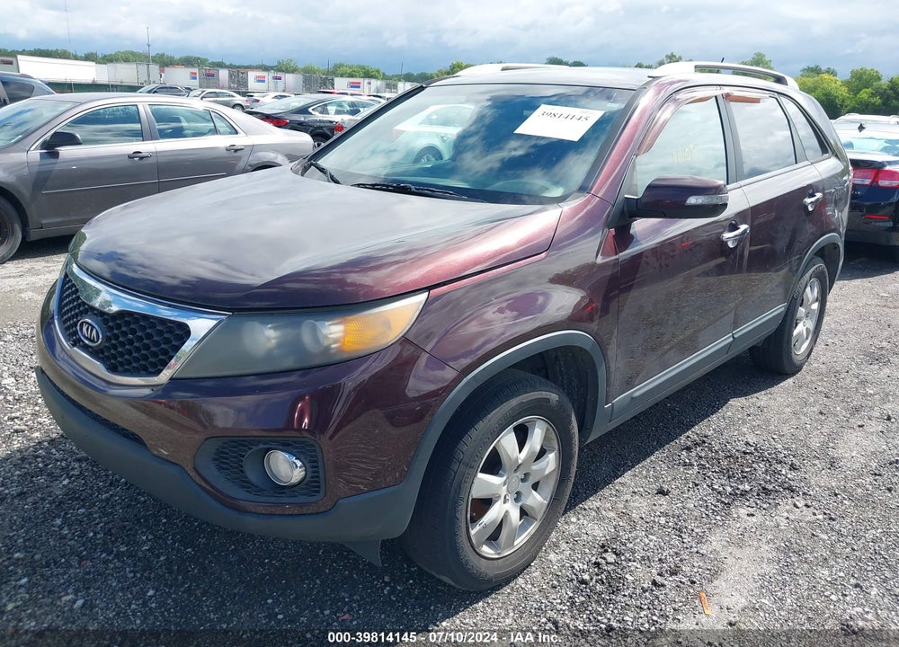 2011 KIA SORENTO LX VIN: 5XYKT3A17BG132212
