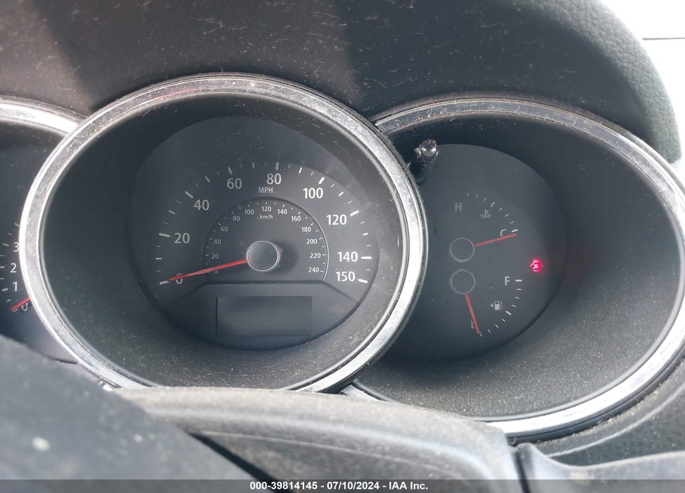 2011 KIA SORENTO LX VIN: 5XYKT3A17BG132212