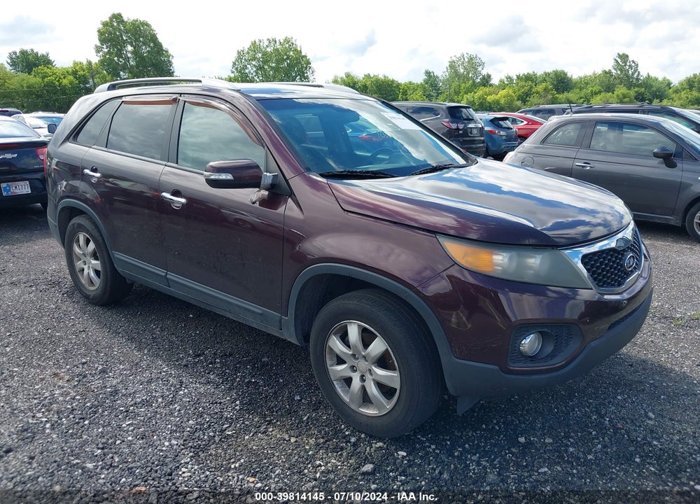 2011 KIA SORENTO LX VIN: 5XYKT3A17BG132212