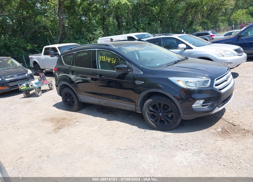 2018 FORD ESCAPE SE VIN: 1FMCU0GD8JUC61103