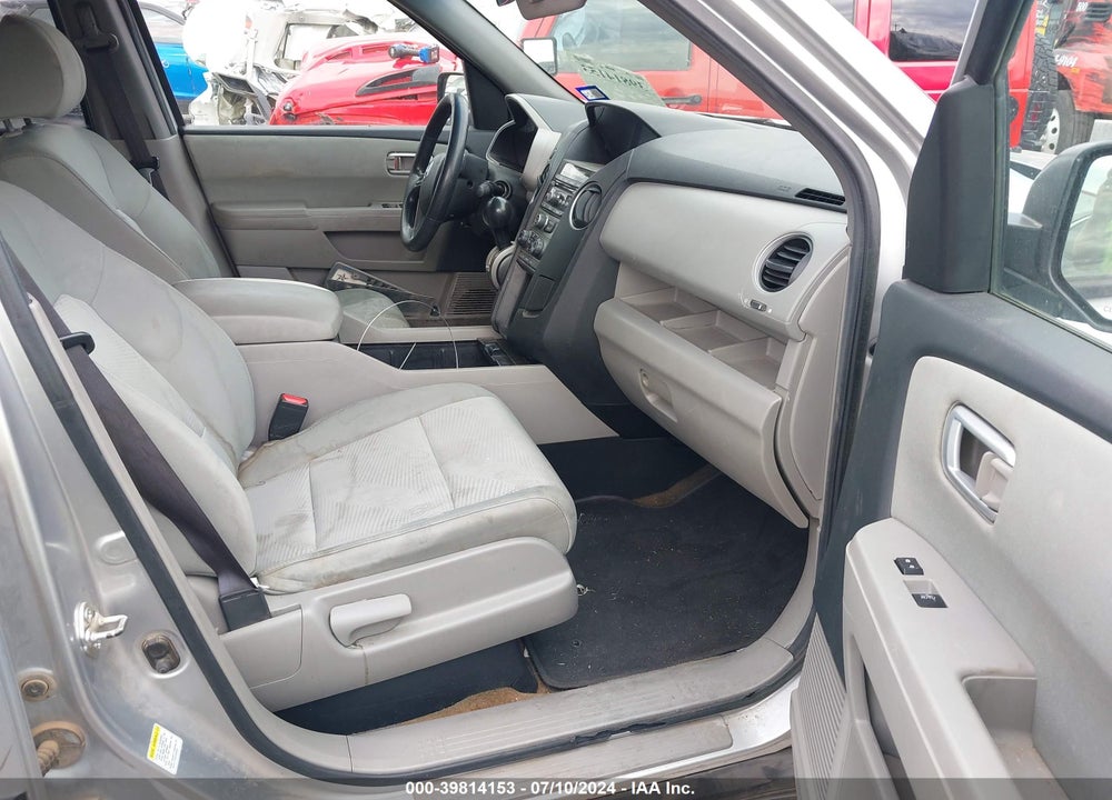 2013 HONDA PILOT LX VIN: 5FNYF3H23DB022977