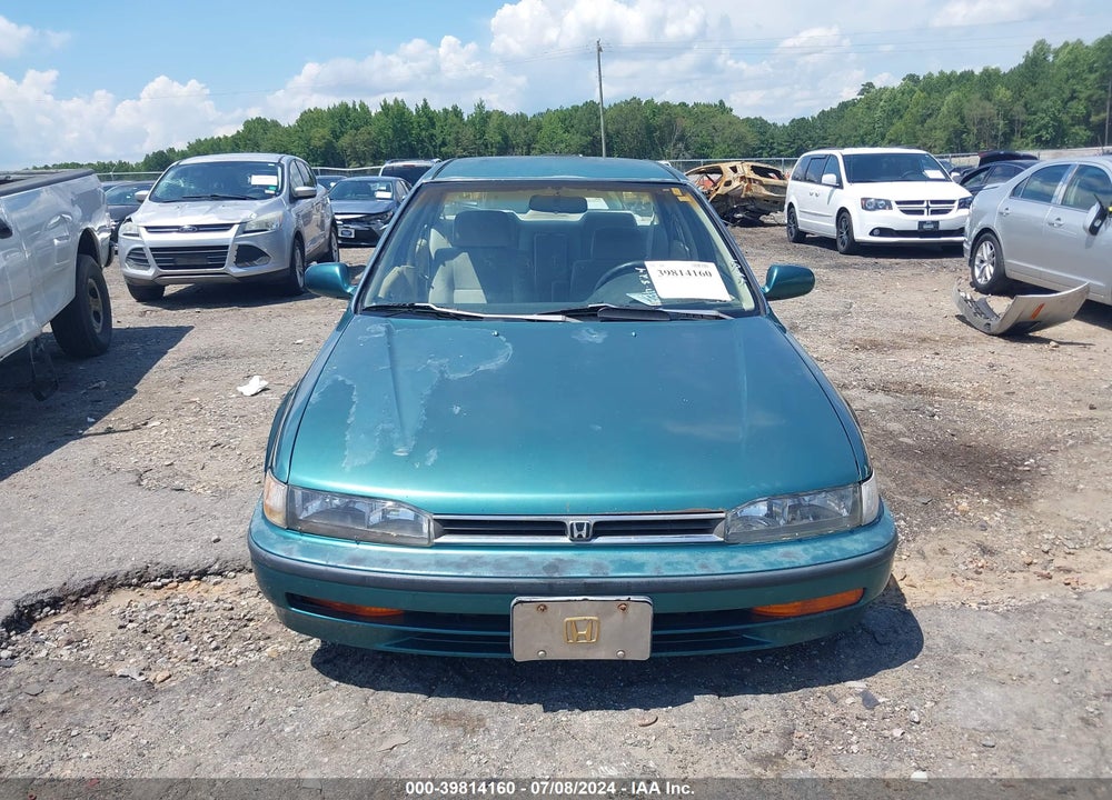 1993 HONDA ACCORD LX VIN: 1HGCB7656PA142409