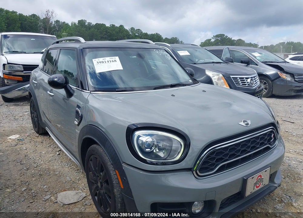 2017 MINI COUNTRYMAN COOPER S VIN: WMZYT3C37H3D98130