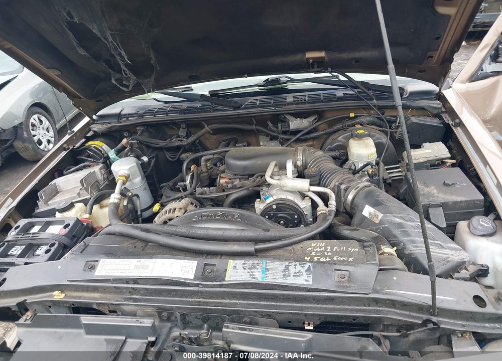 2002 CHEVROLET S-10 LS VIN: 1GCCS14WX28168468