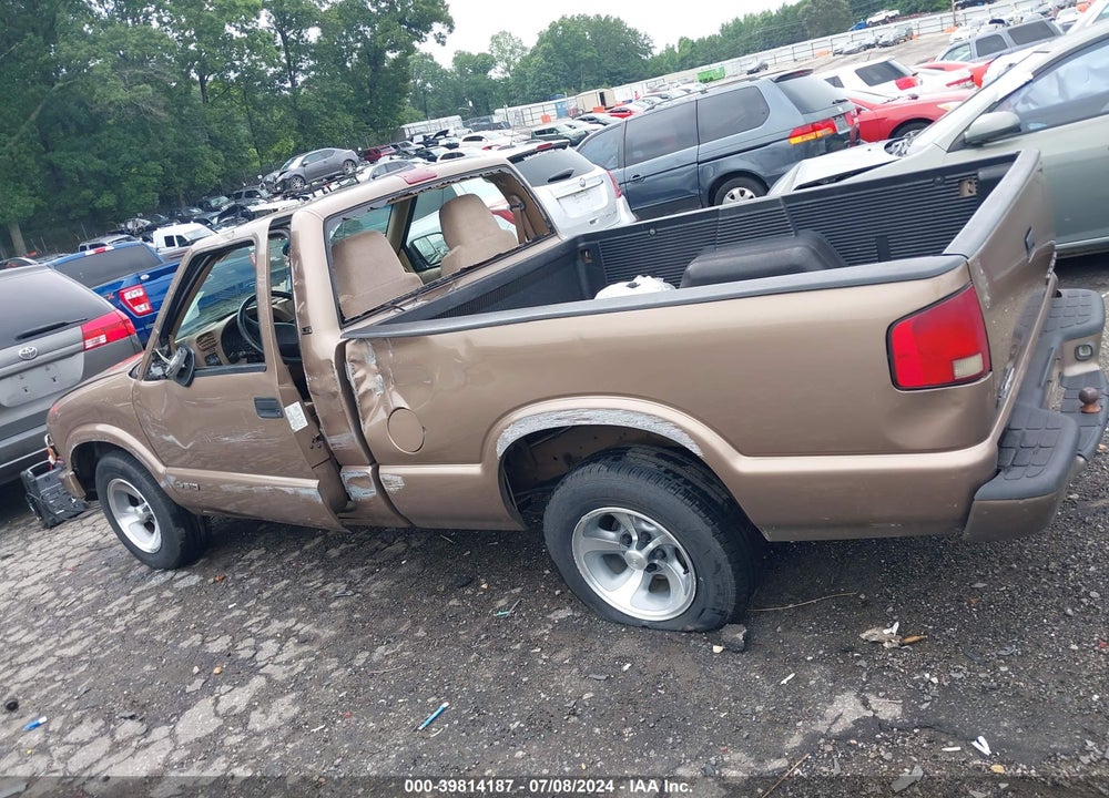 2002 CHEVROLET S-10 LS VIN: 1GCCS14WX28168468