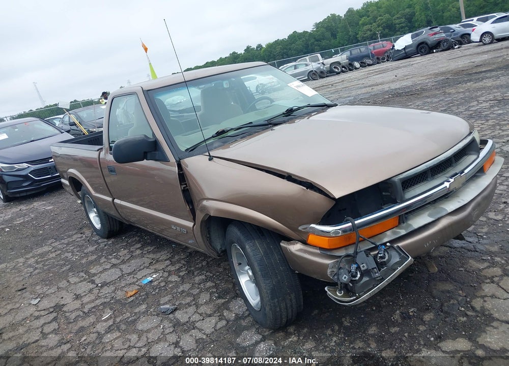 2002 CHEVROLET S-10 LS VIN: 1GCCS14WX28168468