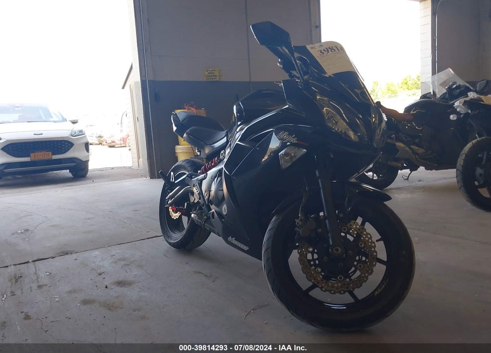 2012 KAWASAKI EX650 EC VIN: JKAEXEE12CDA05355