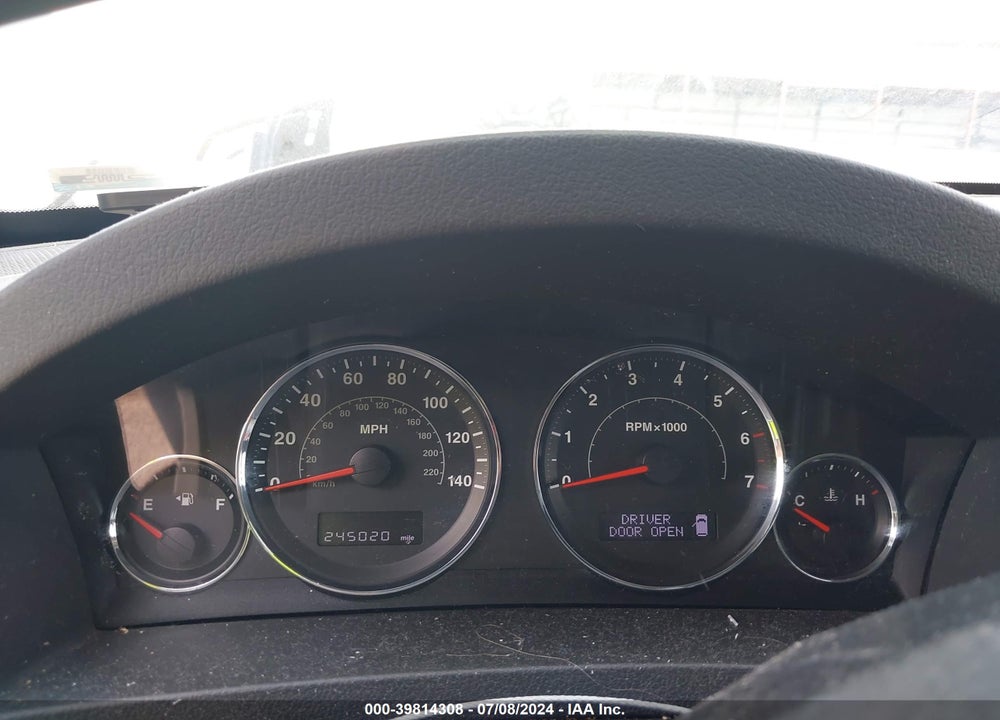 2008 JEEP GRAND CHEROKEE VIN: 1J8GR48K18C171201