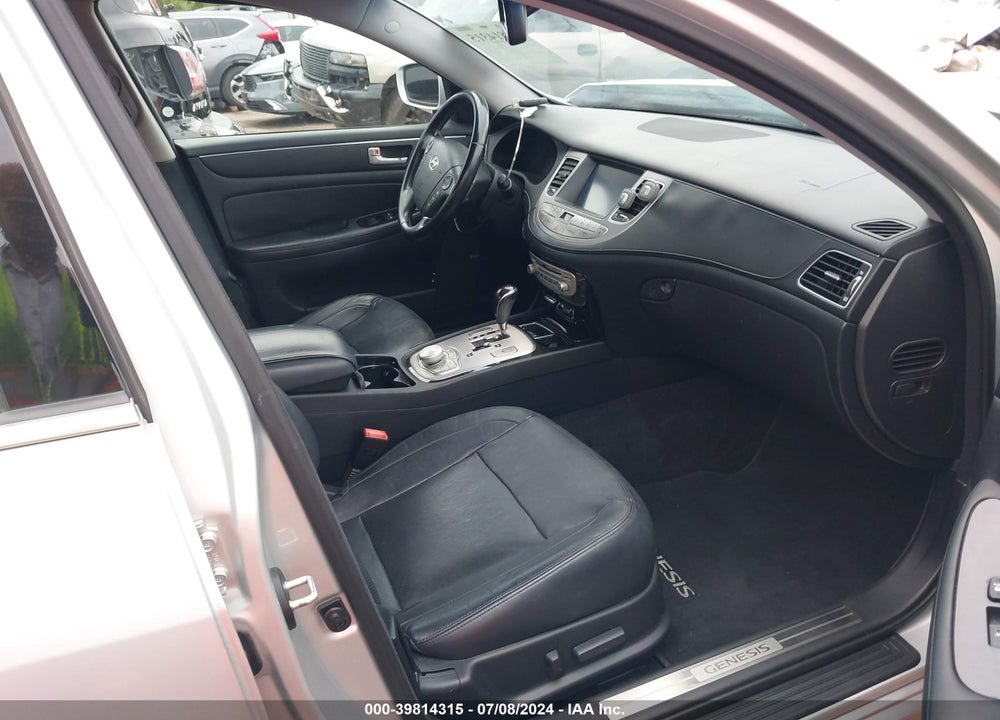 2014 HYUNDAI GENESIS 3.8 VIN: KMHGC4DD7EU264810