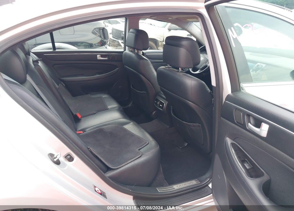 2014 HYUNDAI GENESIS 3.8 VIN: KMHGC4DD7EU264810