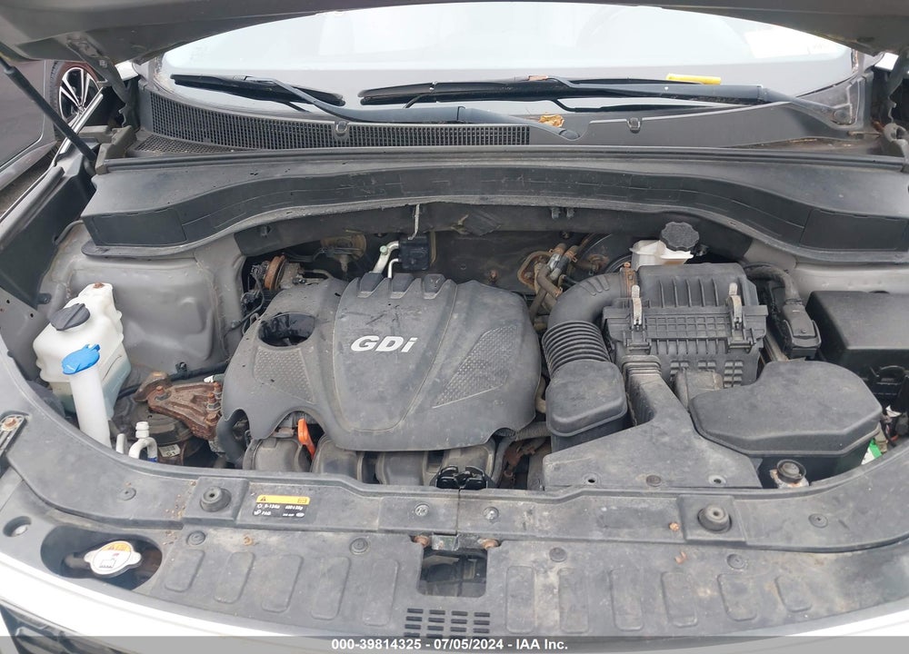 2015 KIA SORENTO LX VIN: 5XYKTCA60FG614523
