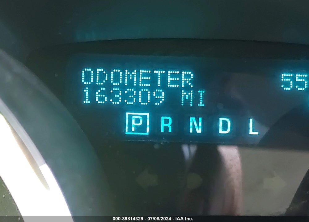 2010 CHEVROLET TRAVERSE LT VIN: 1GNLRGED3AJ211414
