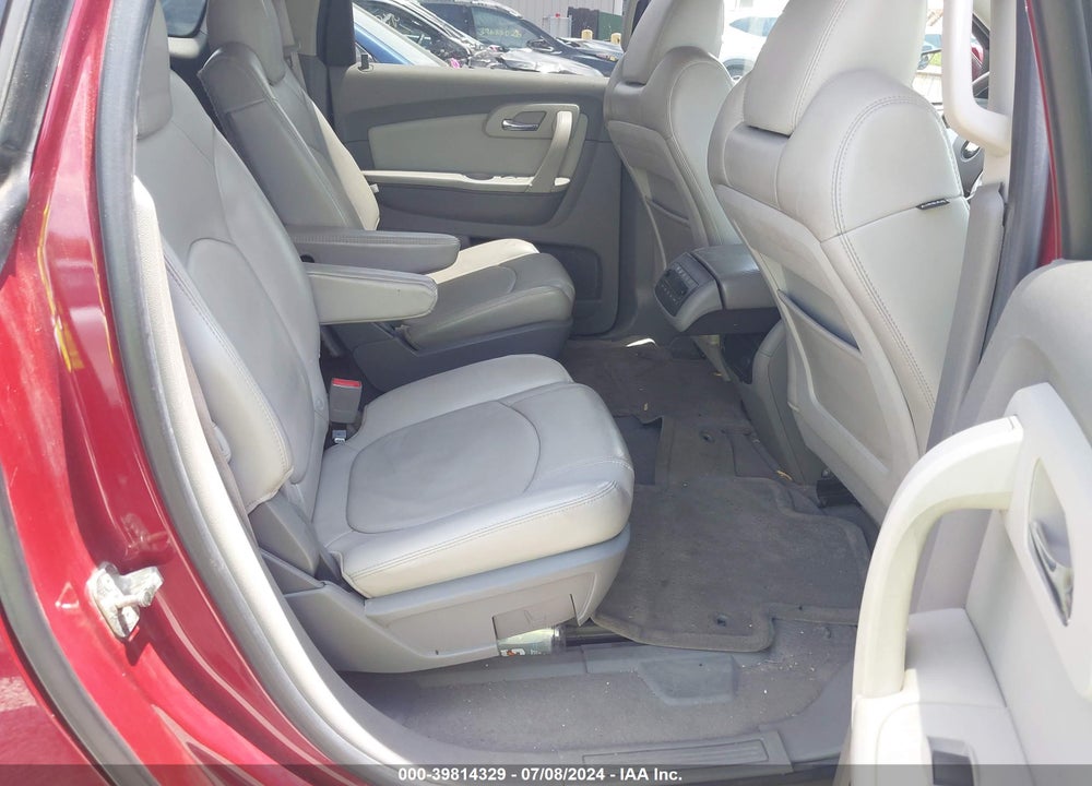 2010 CHEVROLET TRAVERSE LT VIN: 1GNLRGED3AJ211414