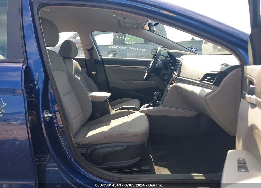 2020 HYUNDAI ELANTRA SE VIN: 5NPD74LF0LH508027