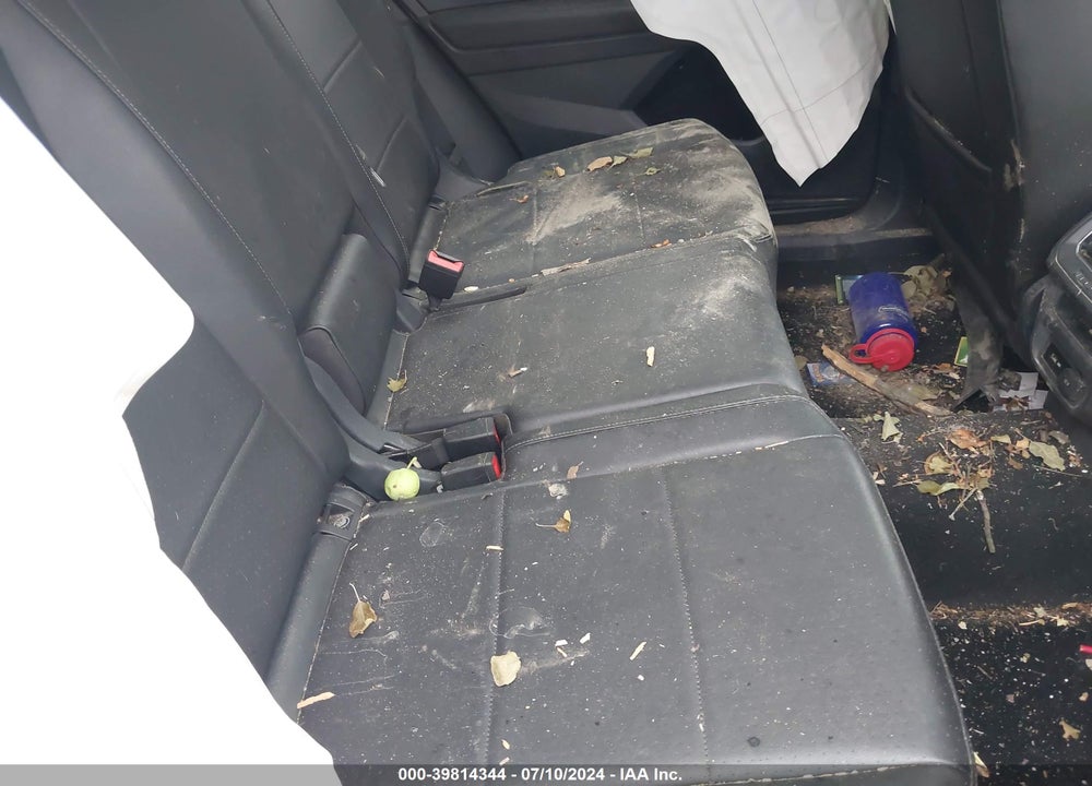 2018 VOLKSWAGEN TIGUAN 2.0T SE/2.0T SEL VIN: 3VV2B7AX9JM144931
