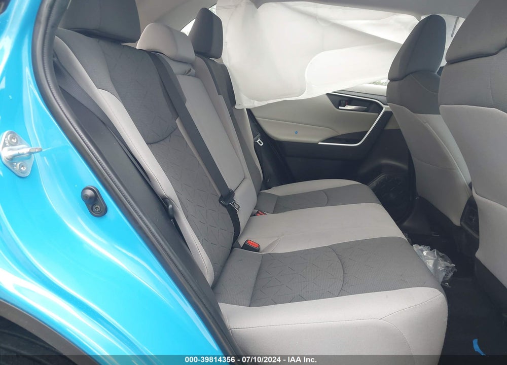 2021 TOYOTA RAV4 XLE VIN: 2T3W1RFV9MW164735