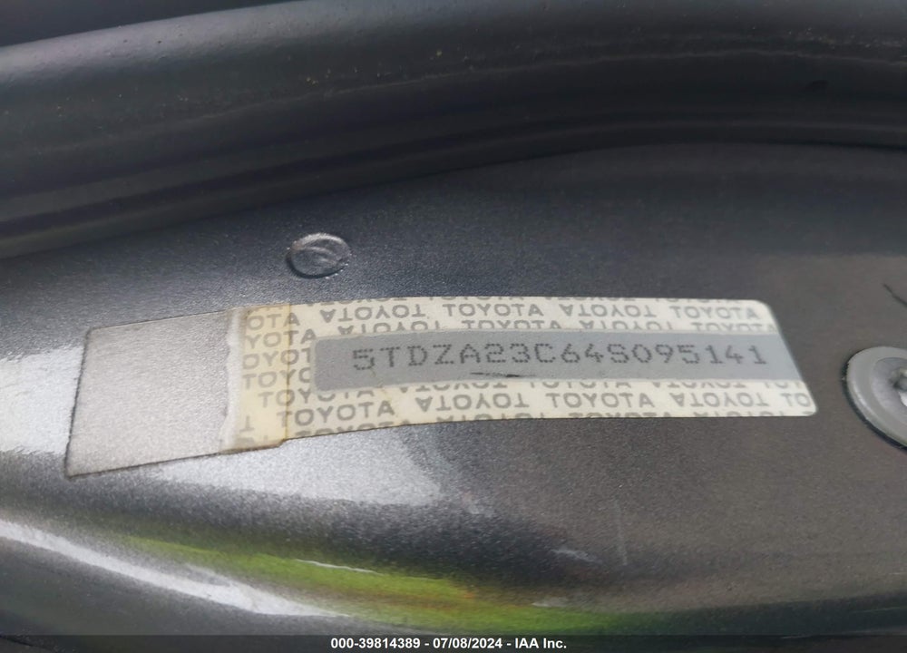 2004 TOYOTA SIENNA LE VIN: 5TDZA23C64S095141