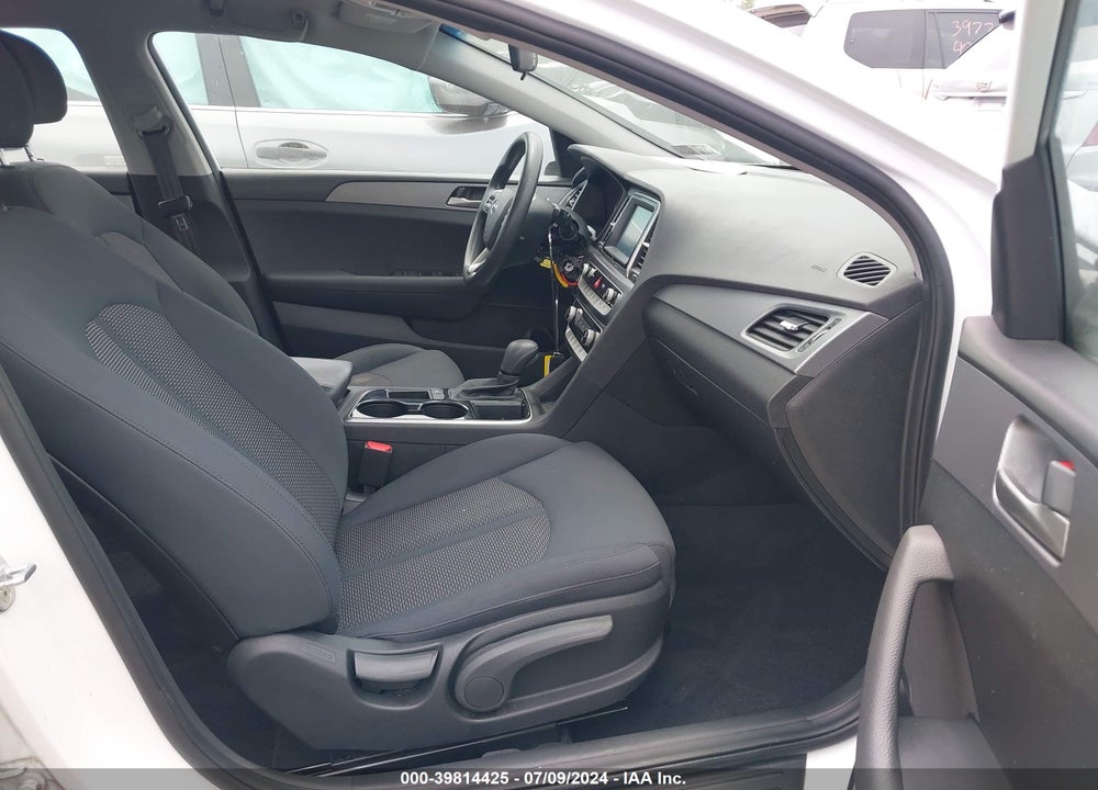 2018 HYUNDAI SONATA SE VIN: 5NPE24AF5JH696661