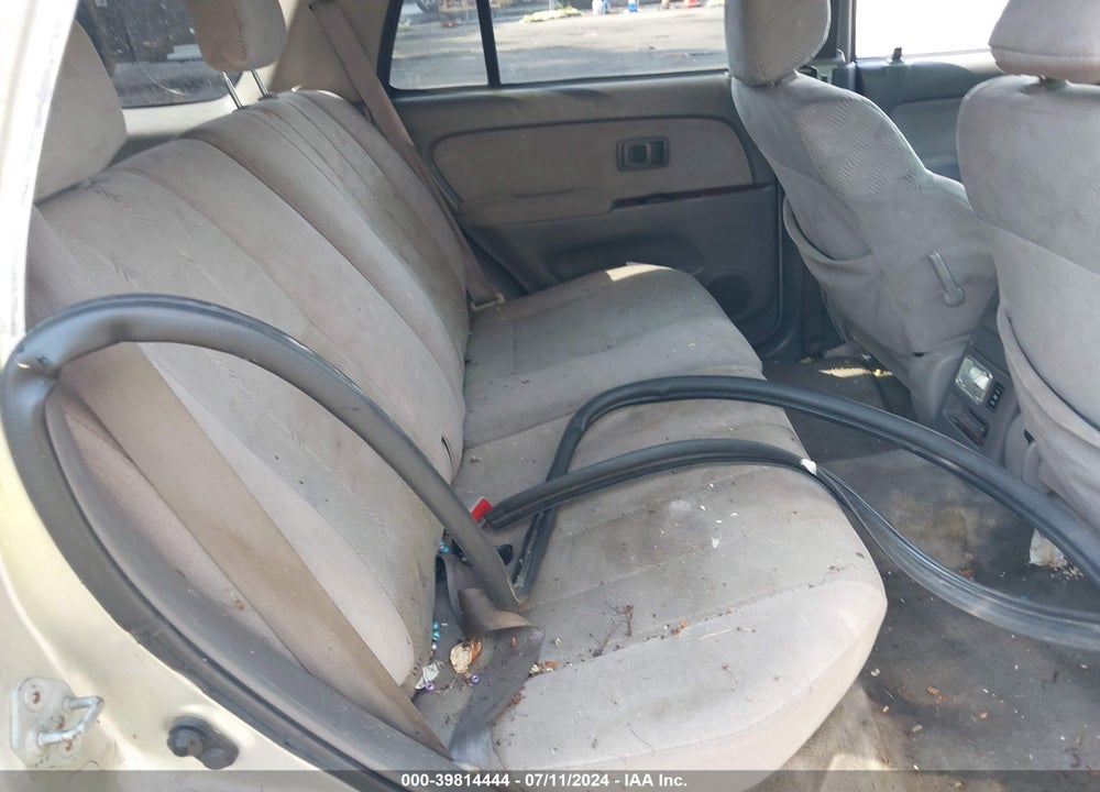 2002 TOYOTA 4RUNNER SR5 VIN: JT3HN86R820388871