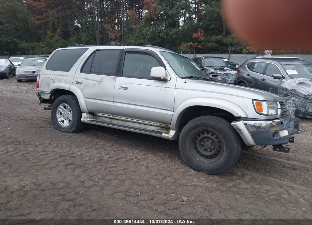 2002 TOYOTA 4RUNNER SR5 VIN: JT3HN86R820388871