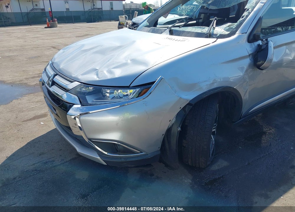 2017 MITSUBISHI OUTLANDER ES VIN: JA4AD2A35HZ027189