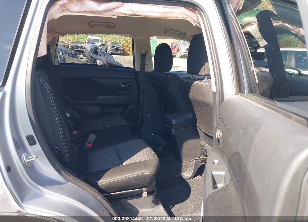 2017 MITSUBISHI OUTLANDER ES VIN: JA4AD2A35HZ027189