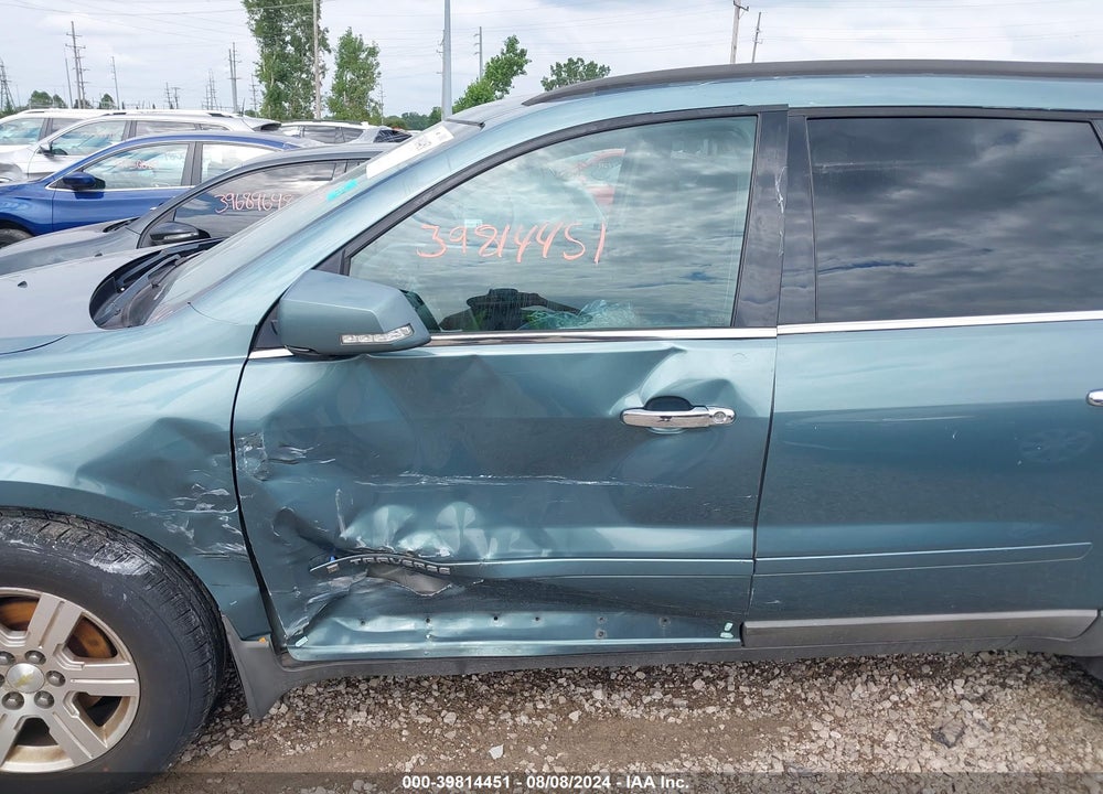 2009 CHEVROLET TRAVERSE LT VIN: 1GNEV23D49S139381