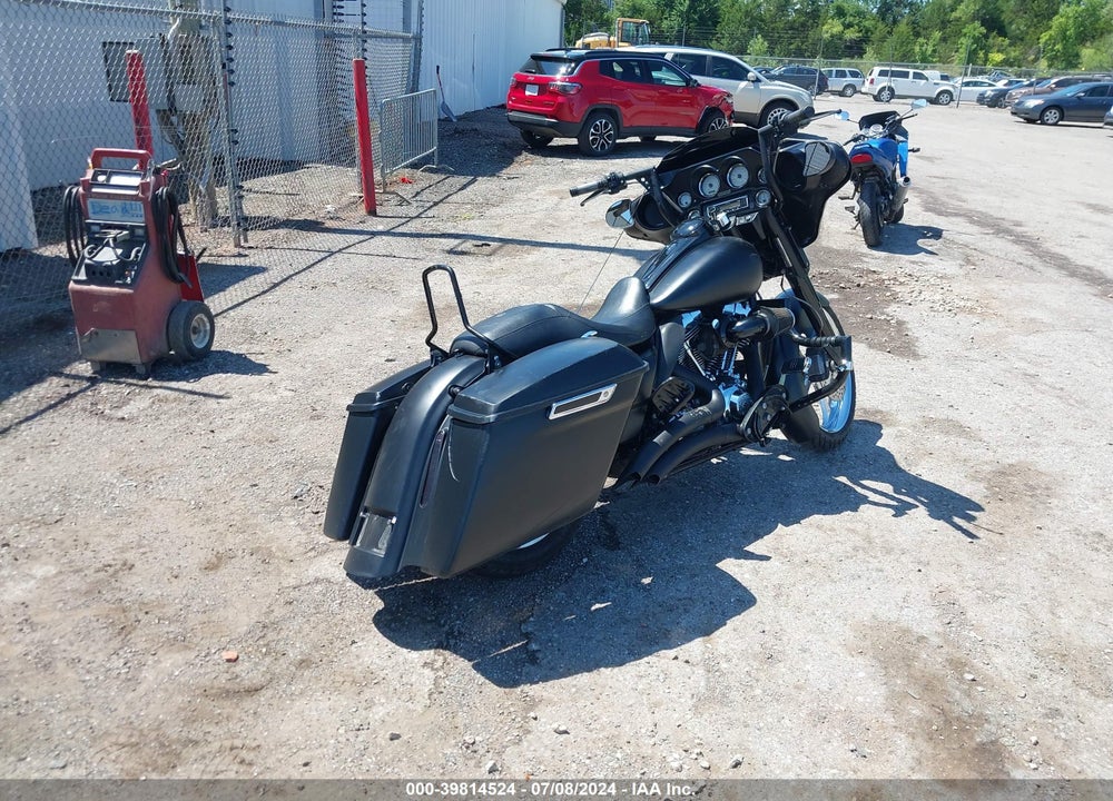 2012 HARLEY-DAVIDSON FLHX STREET GLIDE VIN: 1HD1KBM17CB625306