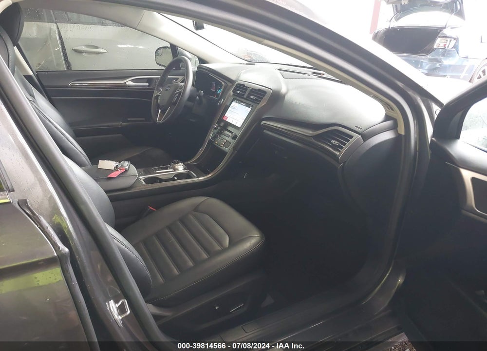 2017 FORD FUSION ENERGI SE LUXURY VIN: 3FA6P0PU5HR240662