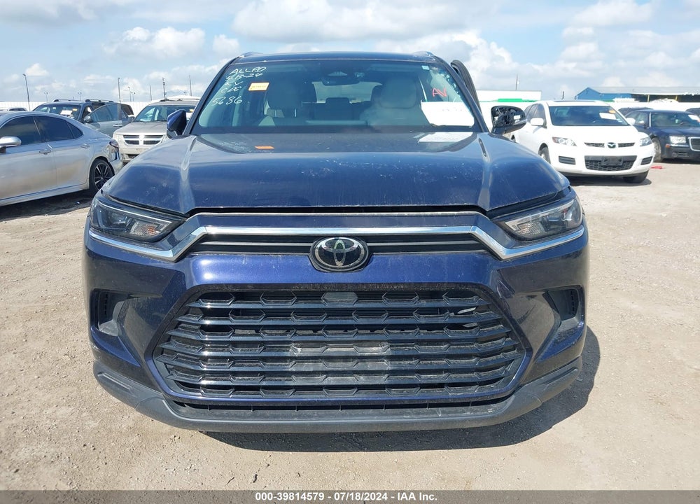 2024 TOYOTA GRAND HIGHLANDER XLE VIN: 5TDAAAA51RS005686