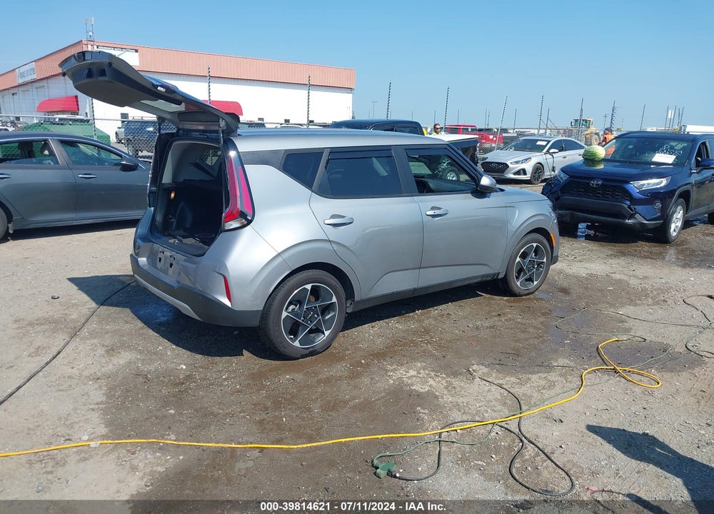 2023 KIA SOUL EX VIN: KNDJ33AU9P7855859