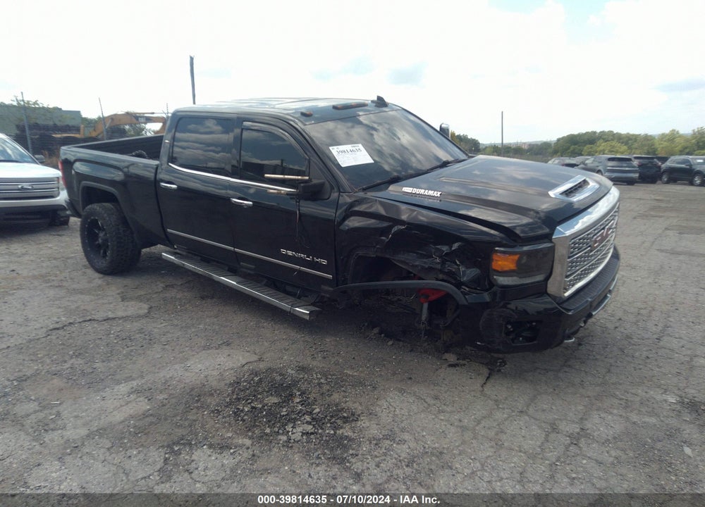 2018 GMC SIERRA 2500HD DENALI VIN: 1GT12UEY6JF125426