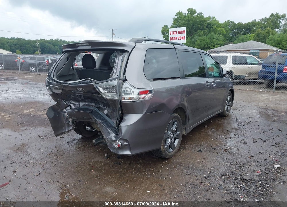 2016 TOYOTA SIENNA SE 8 PASSENGER VIN: 5TDXK3DC0GS747698