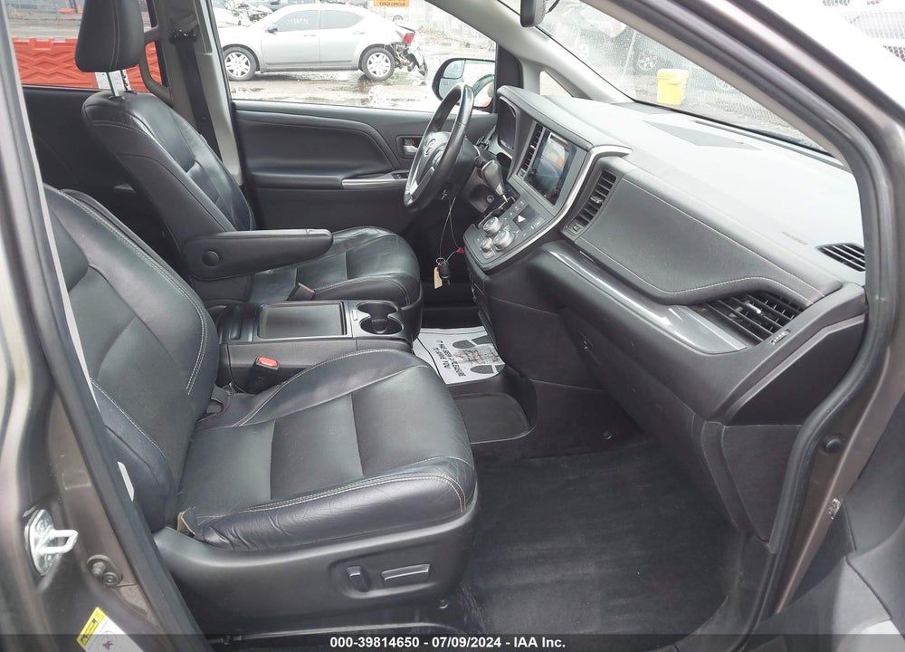 2016 TOYOTA SIENNA SE 8 PASSENGER VIN: 5TDXK3DC0GS747698