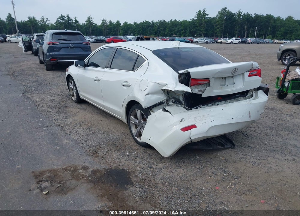 2013 ACURA ILX 2.0L VIN: 19VDE1F77DE015100