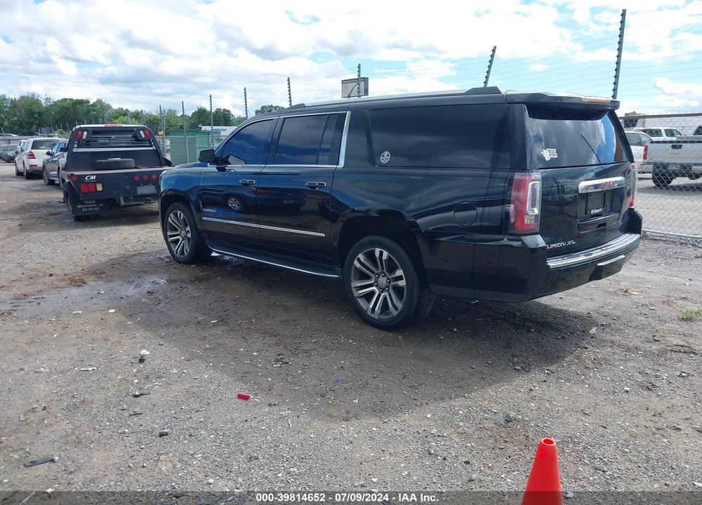 2017 GMC YUKON XL DENALI VIN: 1GKS2HKJ0HR344320