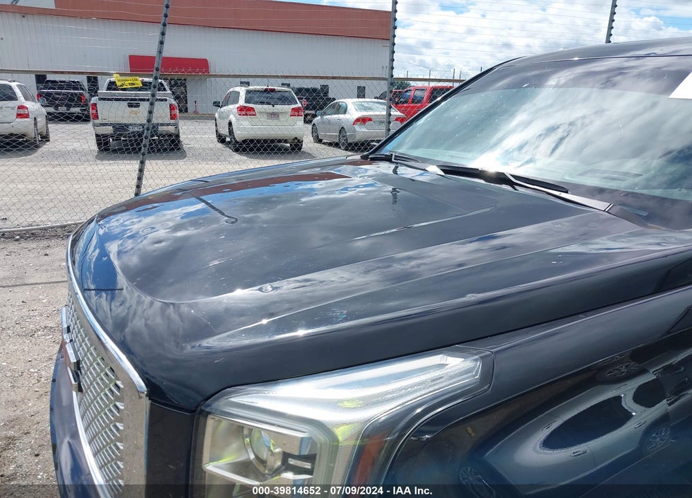 2017 GMC YUKON XL DENALI VIN: 1GKS2HKJ0HR344320