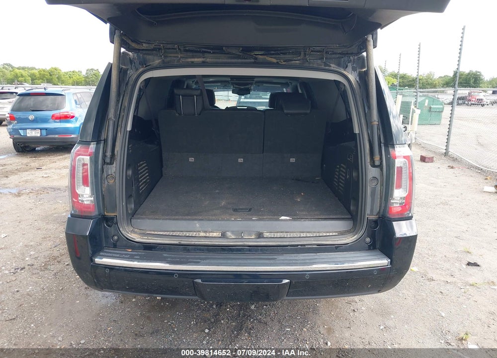 2017 GMC YUKON XL DENALI VIN: 1GKS2HKJ0HR344320