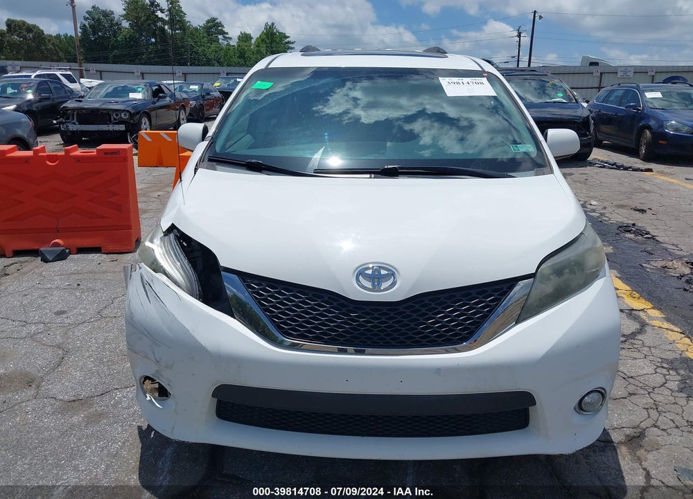 2013 TOYOTA SIENNA SE 8 PASSENGER VIN: 5TDXK3DC0DS311008