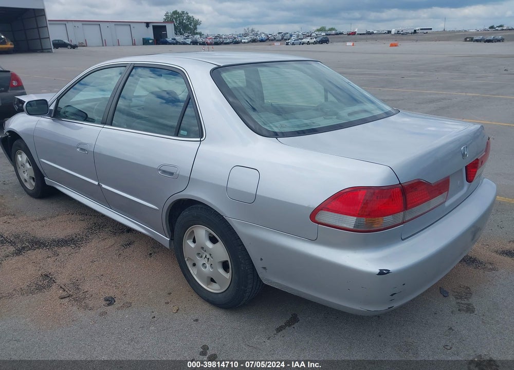 2002 HONDA ACCORD 3.0 EX VIN: 1HGCG16592A044126