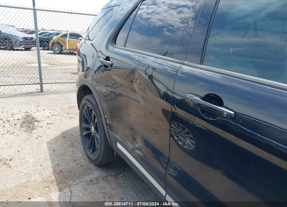 2019 FORD EXPLORER XLT VIN: 1FM5K7D8XKGA40097